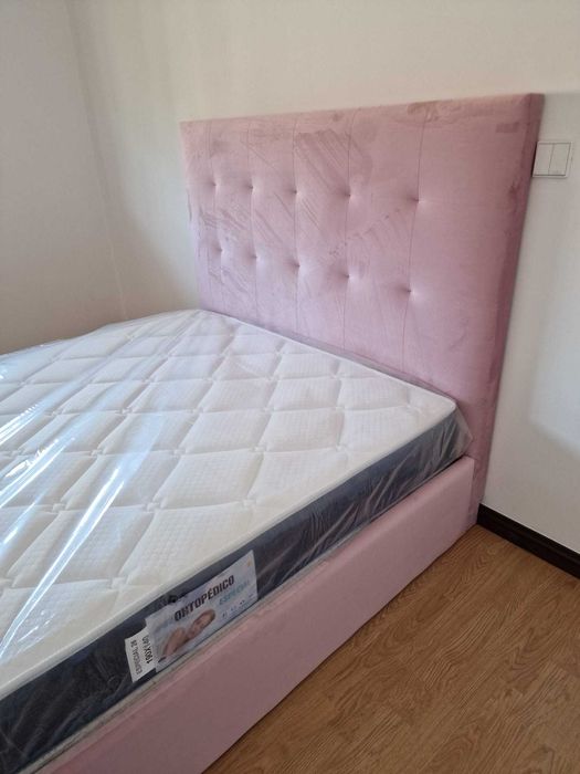 Camas de Casal Estofadas de Luxo 199€ Disp. em Várias Cores! 190x140m!