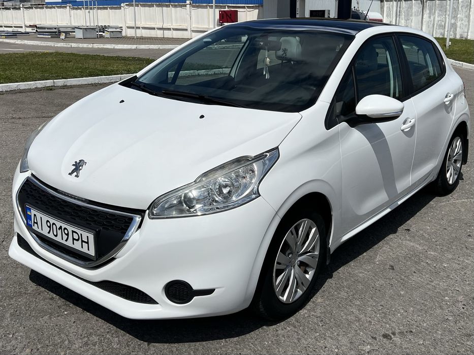 Peugeot 208 2013
