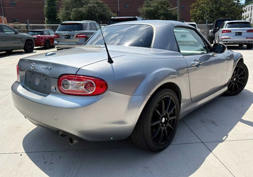 Mazda MX-5      2013