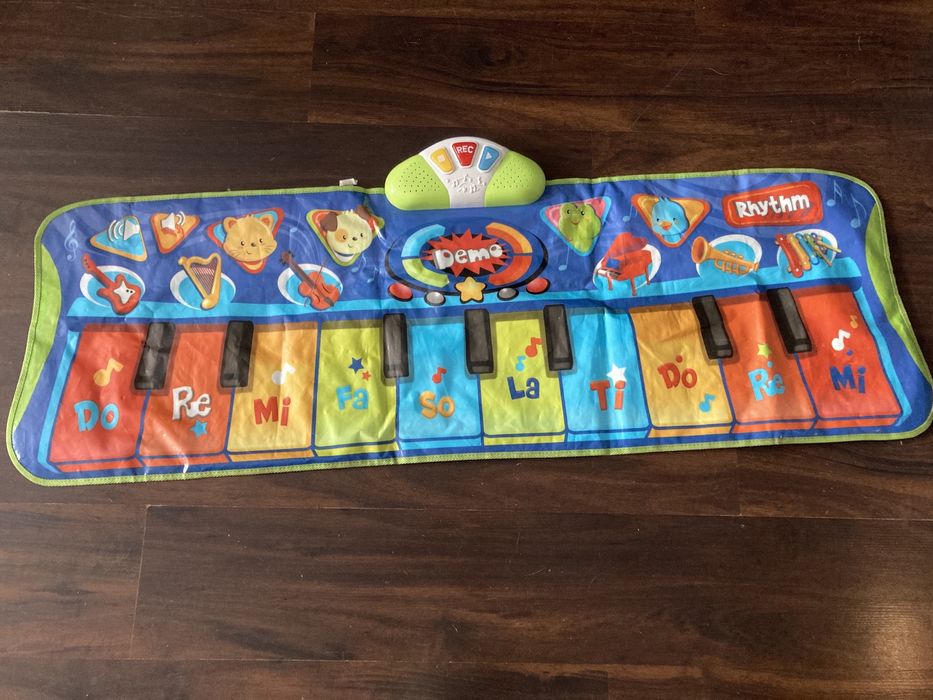 Mata grająca dla dzieci