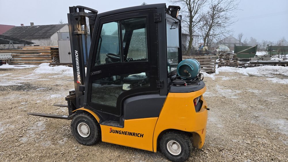 Wózek widłowy Jungheirnich TFG 316 ogrzewany nie Linde ,Toyota, Kubota