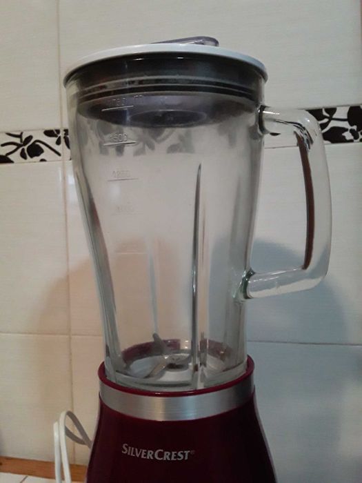 Liqüidificador com copo em vidro Silver Cres como novo