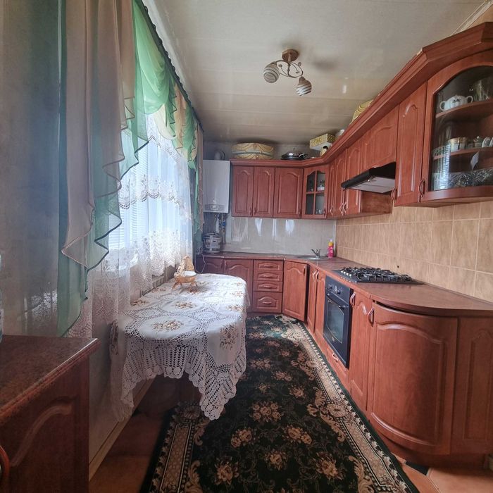 Будинок та земля