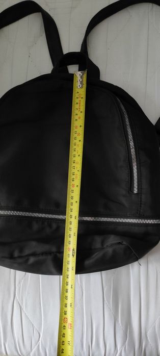 Czarny plecak damski