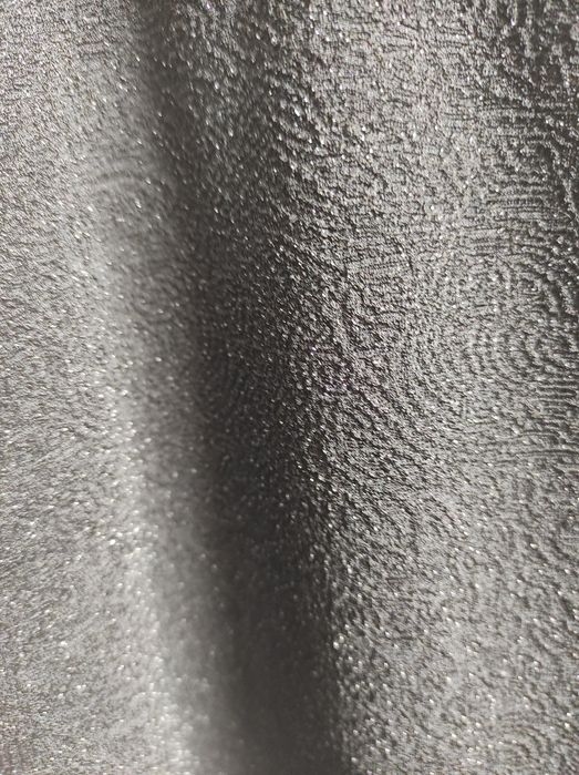 Ładna czarna sukienka