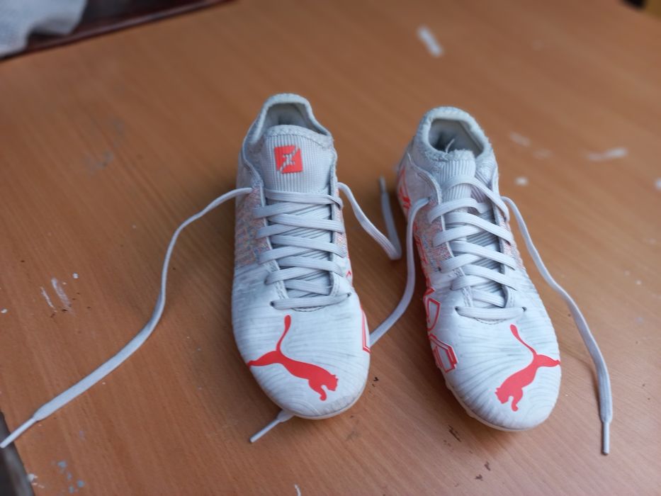 Bota futebol Puma