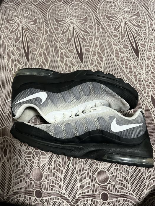 Кроссовки Nike AIR MAX invigor print