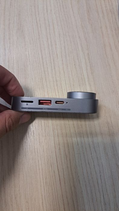 Baseus Solar FM модулятор