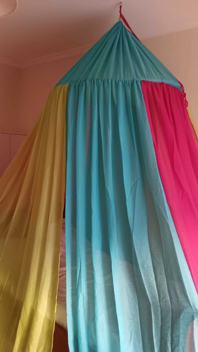 Duplo mosquiteiro de quarto ou jardim com armação