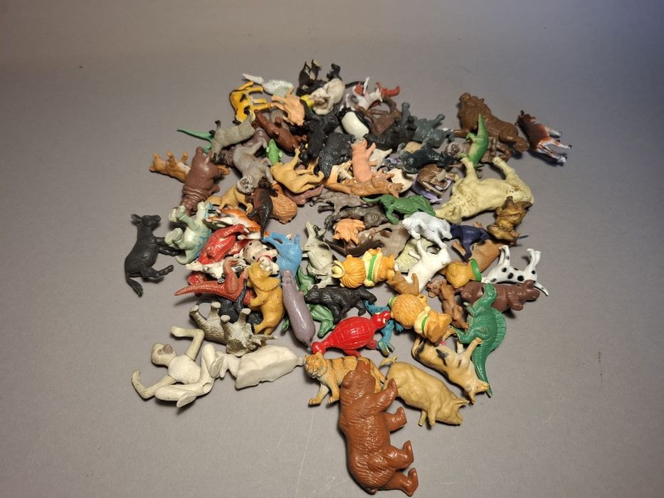 Figurka prl zestaw Zwierzęta 88szt zabawka