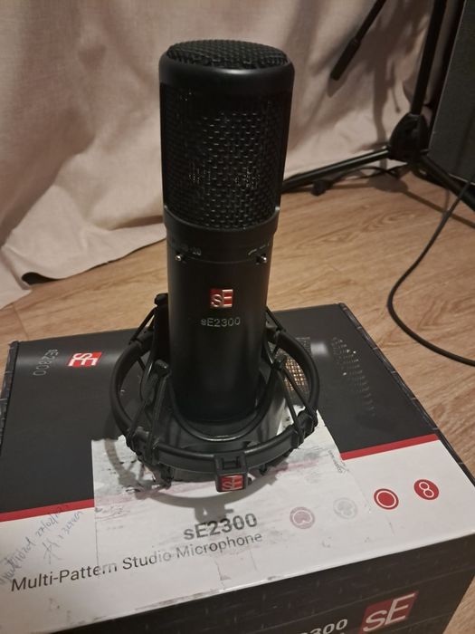 Microfone SE Electronics 2300