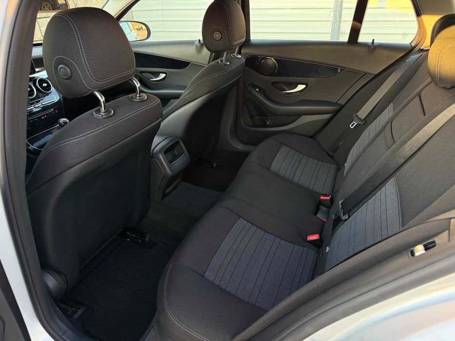 Mercedes-Benz C 180 BlueTEC Station 1.6 — Excelente estado