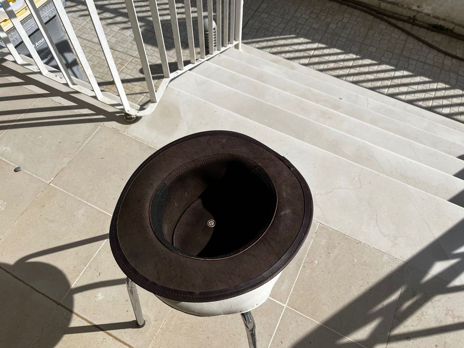 Chapéu em pele ,
