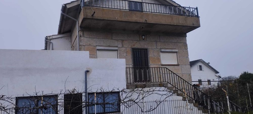 Casa T3 em Gondarém