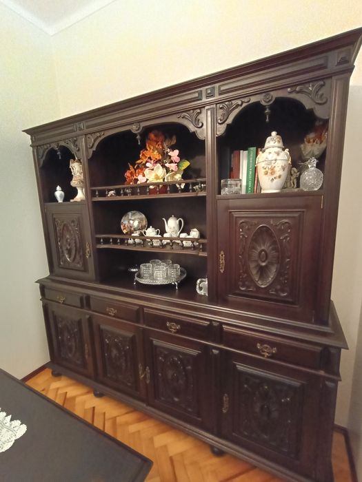 Móvel de Sala/Aparador Antigo