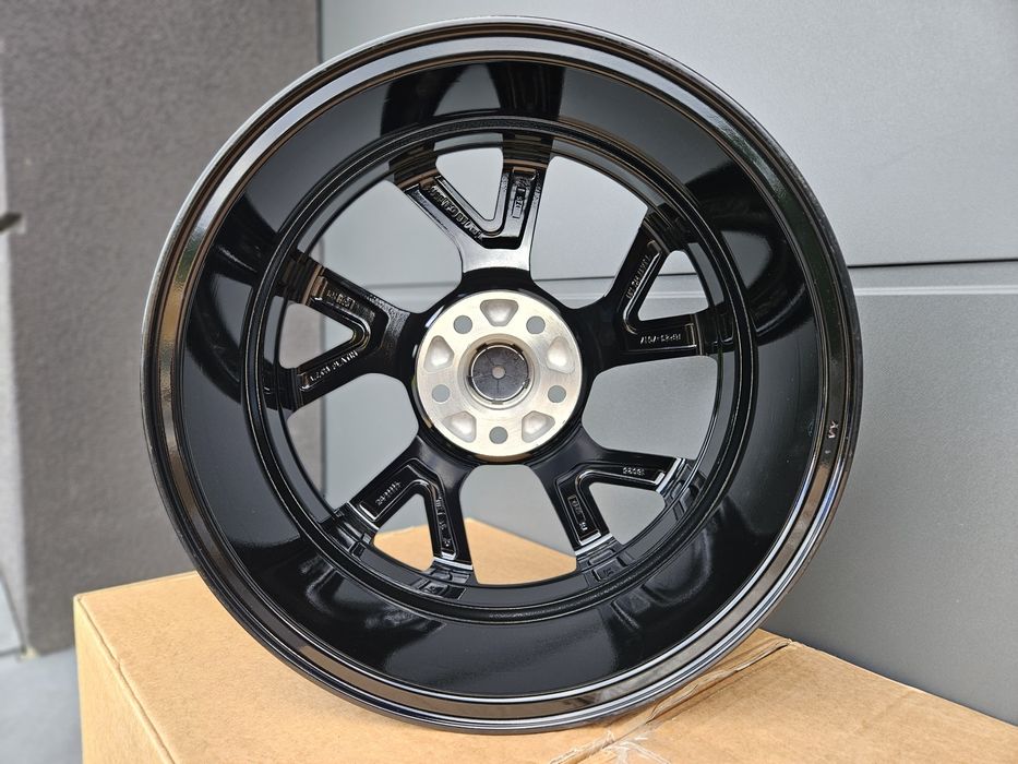 Volvo 18 " Nowe 5x108 XC40 XC60 V40 V60 V90 Cross Country Czarne Felgi