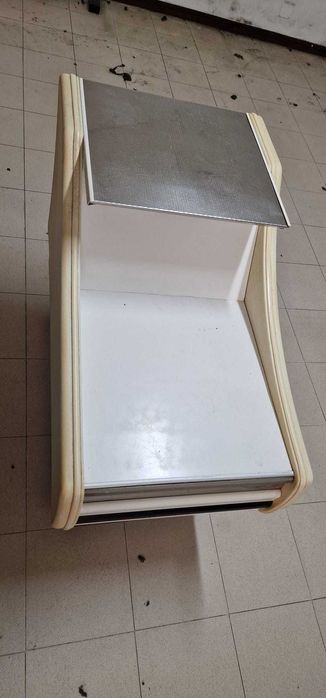 Vendo mesa para Balança de comércio