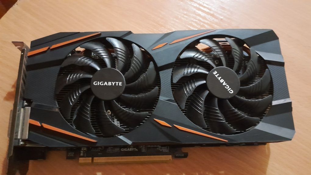 Відеокарта RX 580 8gb: 2 100 грн. - Комплектуючі та аксесуари Київ на Olx