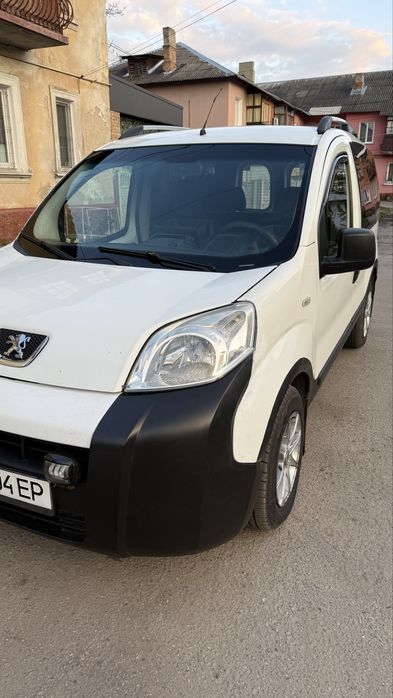 Продаю авто Peugeot Bipper