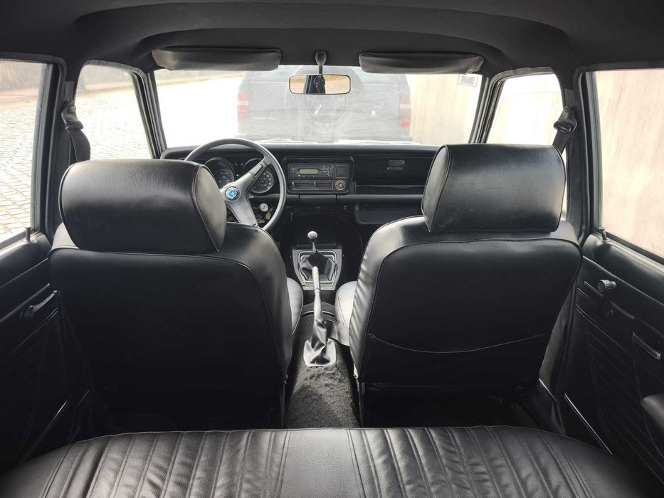 Mazda 818 Station Wagon de 77