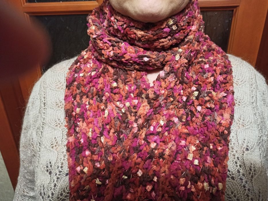 Вязаные   комплекты. берет, шарф и перчатки