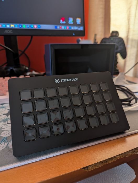 Elgato Stream Deck XL | 32 klawisze LCD | Pełen Zestaw Box | Stan BDB