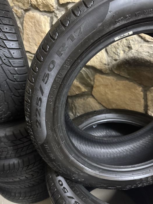 Шини Pirelli r17