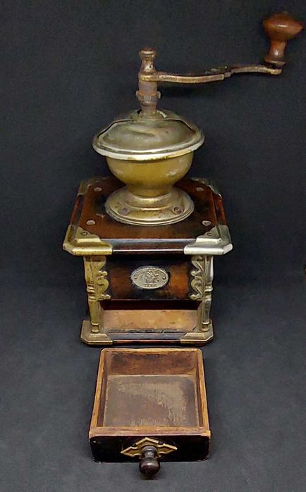 РЕДЧАЙШАЯ кофемолка Германия K&M 1910-1920 ОГРАНИЧ. ВЫПУСК инкрустация