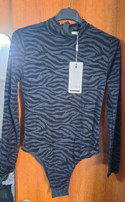 Roupa nova com etiqueta