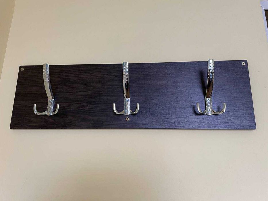 Вешалка (настенная)