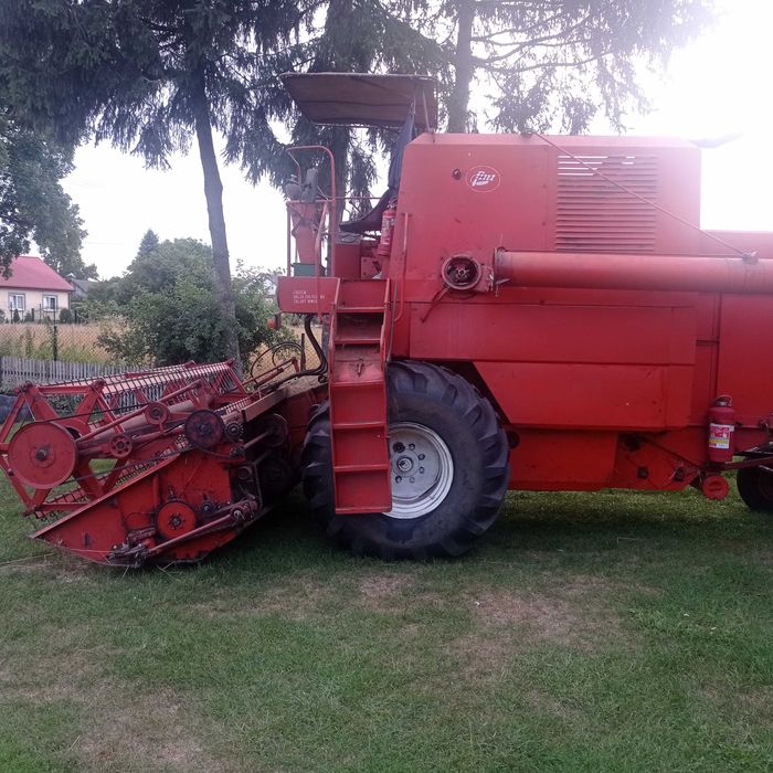 Kombajn Bizon Z056