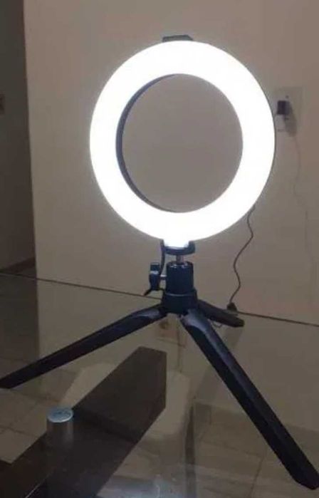 LED кільцева лампа діаметром 16 см, якісні матеріали і освітлення!