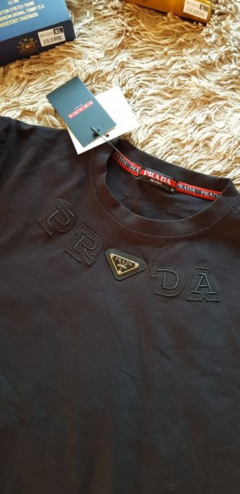 T-shirt koszulka czarna S męska nowa Prada