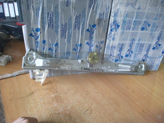 Elevador vidros trás direito FIAT Bravo II (198_)