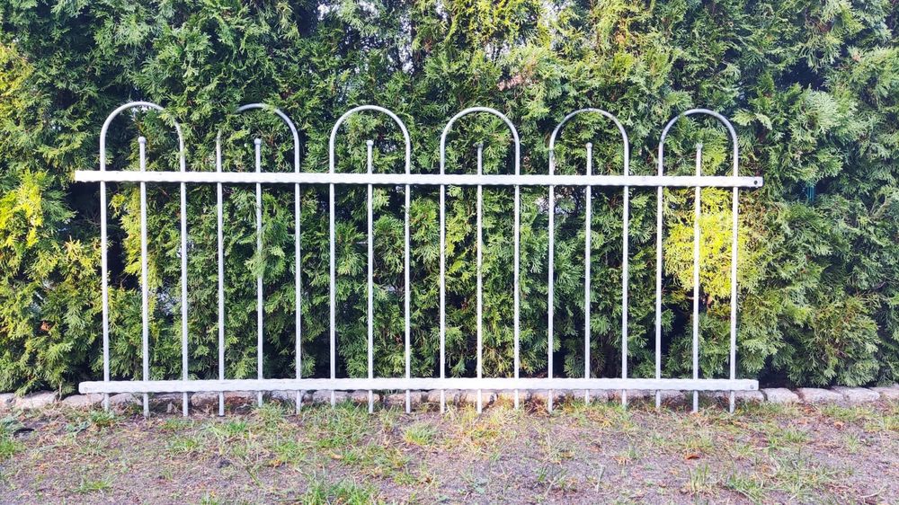 Nowe przęsła ogrodzeniowe