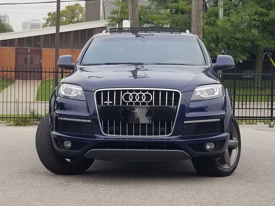 Audi Q7      2015