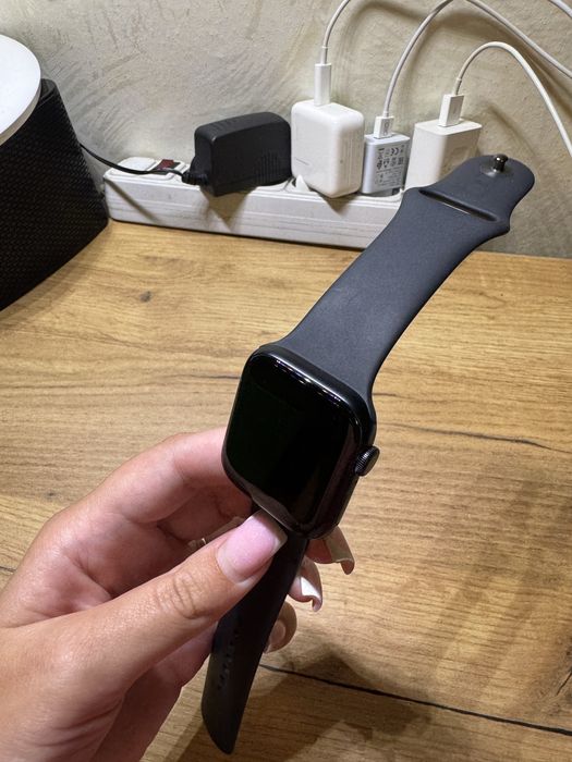 Apple watch Watch SE 2 44 mm акб 100% ідеальний стан
