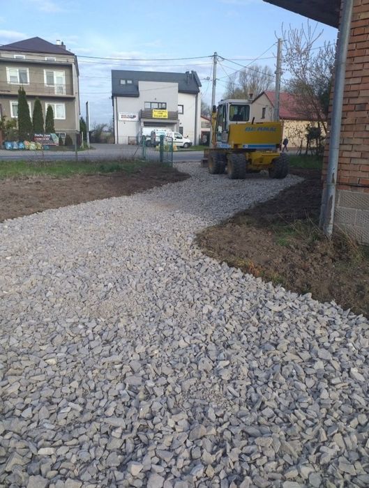 Zakładanie trawników,glebogryzarka separacyjna,minikoparka wywrotka