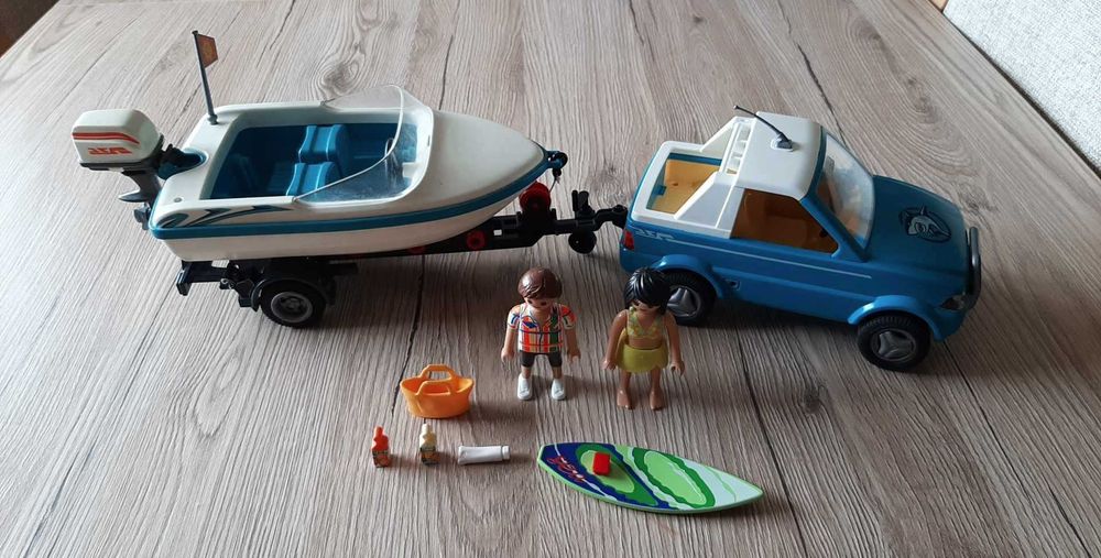 Playmobil Family Surfer Pickup z motorówką 6864