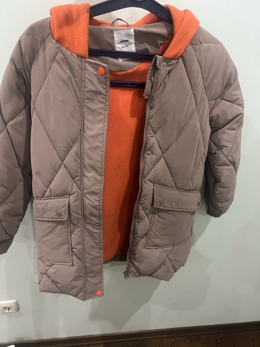 Зимова куртка на дівчинку