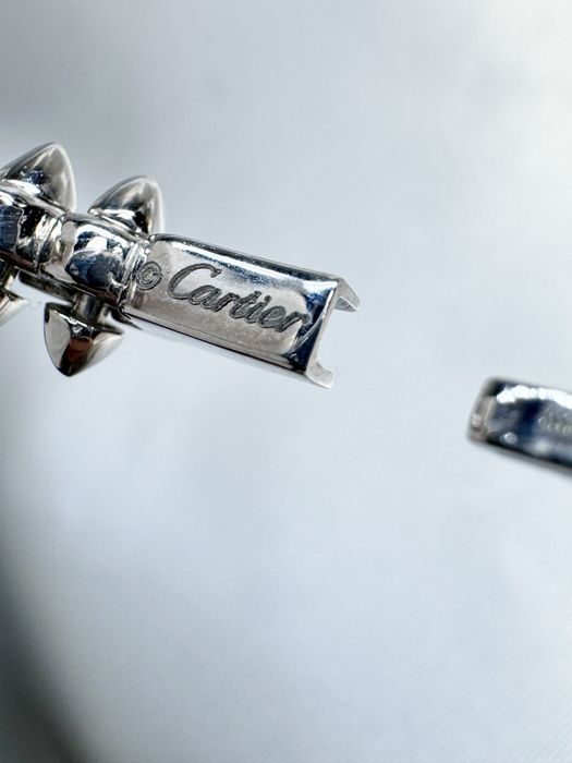 Золотий браслет у стилі Cartier