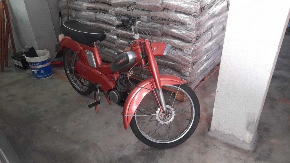 Mobilete Motobécane AV89 de 1960