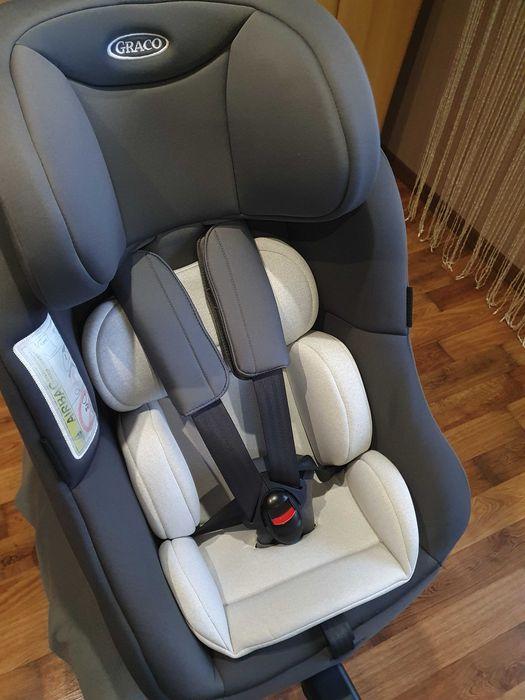 Fotelik  Graco obrotowy Turn2Me 0- 18kg z ISOFIX