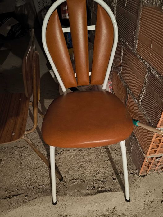 Mesa com cadeiras