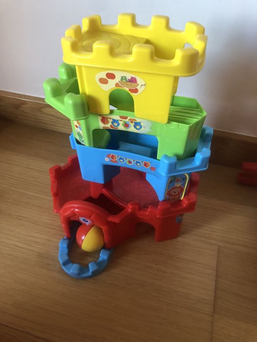Baby Castelo divertido da Clementoni