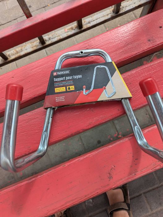 Крепление на стену для любого груза.