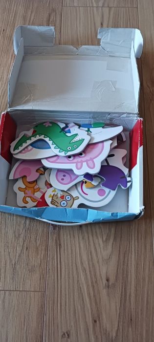 Puzzle Świnka Peppa + gratis