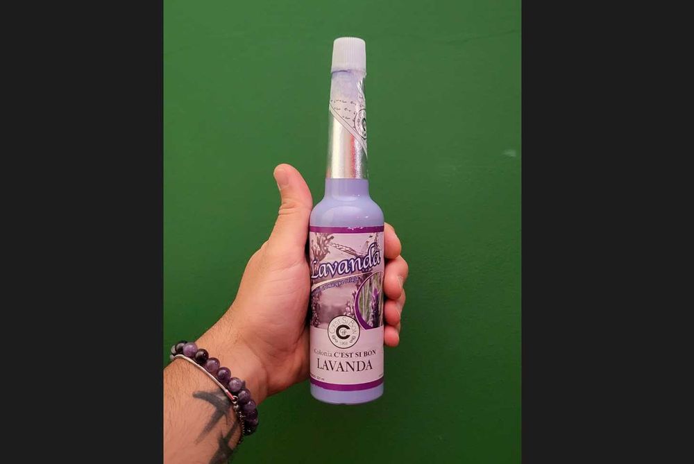 Colónia Lavanda C’est Si Bon, 95% cheia NOVA