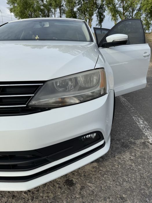 Продається Volkswagen Jetta SE 2015