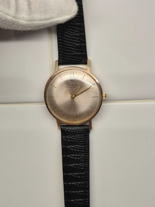 Męski zegarek *Glashutte*garniturowiec